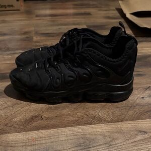 Nike Black Athletic Shoes